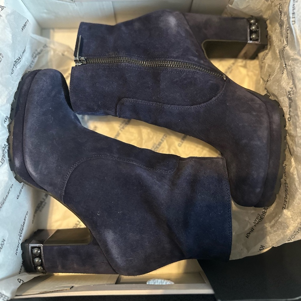 KARL LAGERFELD PARIS LENORE SUEDE BOOT SIZE 8